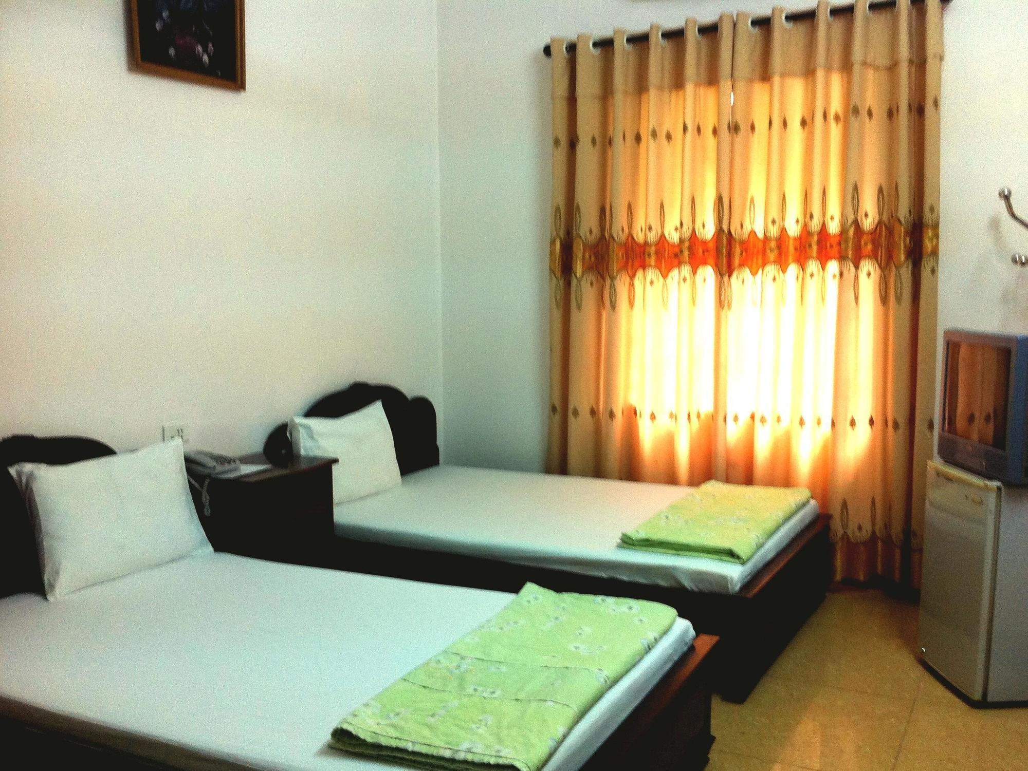 Van Nam Hotel Ha Long Eksteriør bilde