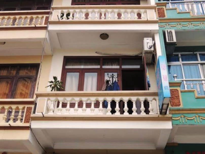 Van Nam Hotel Ha Long Eksteriør bilde